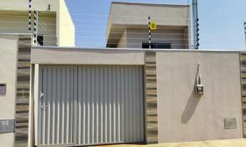 Imagem: Casa Bandeiras com 3 Quartos e Churrasqueira