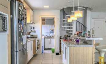 Imagem 3: Cobertura para Venda em Florianópolis, Jurerê, 3 dormitórios, 3 suítes, 4 banheiros, 1 vag