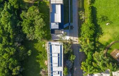 Imagem 2: Casa para venda tem 300 metros quadrados com 3 quartos em Praia da Vigia - Garopaba - SC