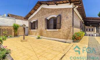 Imagem 6: Casa para Venda em Taubaté, Centro, 5 dormitórios, 3 suítes, 3 banheiros, 4 vagas