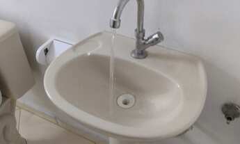 Imagem 7: Aluga-se casa no Rainha prox a Garagem da Benfica