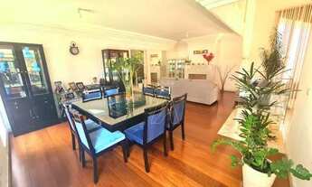 Imagem: Linda Casa com 4 Dormitórios, Área Gourmet