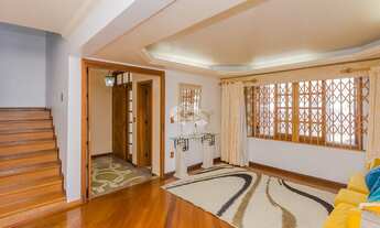 Imagem 2: Casa de 04 dormitórios, 264m² de área privativa, garagem, em terreno com dimensões de 10,0