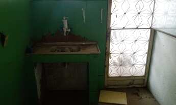 Imagem 7: Residência precisando de reforma, sala, 02 quarto, cozinha, banheiro, quintal.<br>Lo