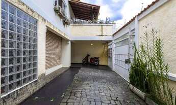 Imagem 3: Casa à venda com 253m², 6 quartos e 4 vagas