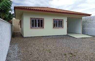 Imagem 4: Alugo Casa com 3 Quartos Com Pátio Na Praia de Fora