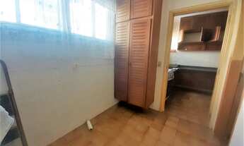 Imagem 2: 4 dormitórios,1 suíte 140 m² - 500m da Praia da Enseada