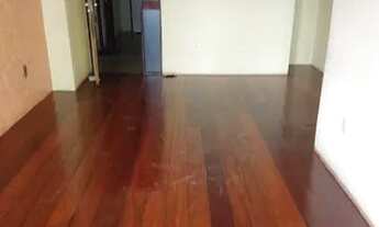 Imagem 2: Apartamento para venda possui 75 metros quadrados com 2 quartos em Boa Viagem - Recife - P