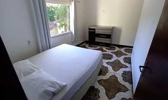 Imagem 3: Casa com 6 Quartos e Campo de Futebol