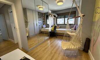 Imagem 2: Cobertura, Agronômica, 04 Dormitórios/02 Suítes