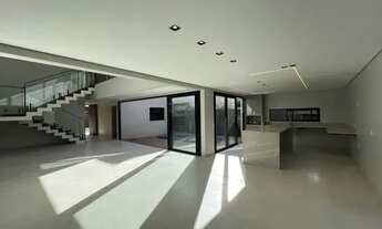 Imagem: Jardins Capri - Sobrado - 261m² - 4 Suítes