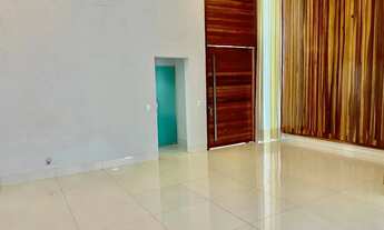 Imagem 4: Casa Térrea, Condomínio do Lago, 3 etapa, terreno com 650 m2, 280 m2 construídos. São 3 su