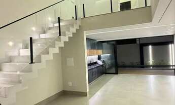 Imagem 7: Casa Alto Padrão no Ibituruna - 4 Quartos, Piscina e Vista para a Serra do Mel