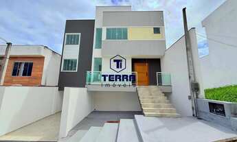 Imagem: Casa nova com 3 quartos, sendo 1 suíte