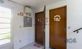 Imagem 4: Apartamento semimobiliado com 2 dormitórios, banheiro social e 1vaga rotativa