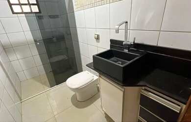 Imagem 7: Casa térrea Rica em Armários