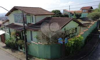 Imagem 2: Casa com 3 quartos à venda em Centro - MG