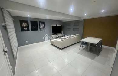 Imagem 6: Casa à venda 3 quartos (2 suítes), piscina, churrasqueira, 3 vagas, no bairro Hípica