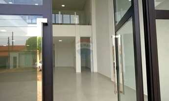 Imagem 3: Locação Imperdível! Sala Comercial de Alto Padrão com Mezanino e Fachada Total em Vidro