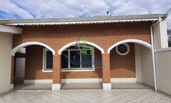 Imagem: Casa com 3 quartos - Bairro Alvinópolis