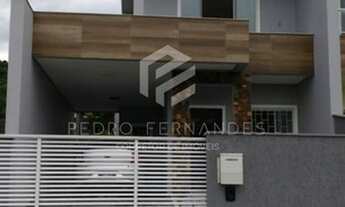 Imagem 2: Sobrado Geminado para Venda em Joinville, Vila Nova, 3 dormitórios, 1 suíte, 2 banheiros