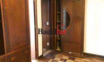 Imagem 7: APARTAMENTO EM RUA NOBRE, PLANTA DIFERENCIADA, 01 POR ANDAR. IMPERDÍVEL!!