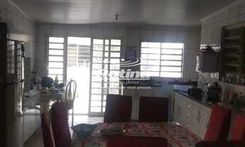 Imagem 7: Casa à venda, 2 quartos, 2 vagas, Santa Mônica - Uberlândia/MG