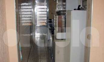 Imagem 3: Imóvel todo reformado na Vila Scarpelli, quintal com churrasqueira