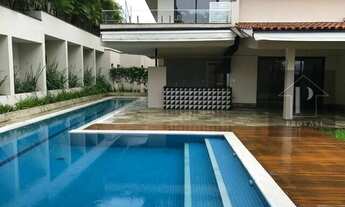 Imagem: Casa Alto Padrão à venda em Barueri/SP