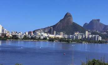 Imagem 2: Apartamento para venda possui 210 metros quadrados com 3 quartos em Lagoa - Rio de Janeiro