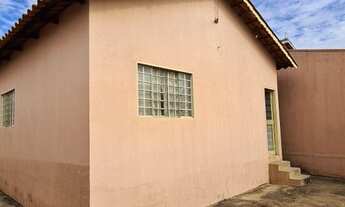 Imagem 2: Casa para venda com 90 metros quadrados com 3 quartos