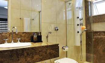 Imagem 16: Casa de condomínio térrea para venda possui 800 metros quadrados com 6 quartos