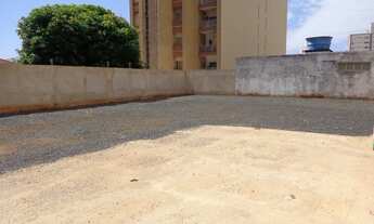 Imagem 2: Excelente área com 704m² de área total, localizado no bairro Martins