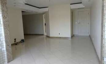 Imagem 2: Apartamento de Luxo no Condomínio Piazza Fiorentina - 4 Suítes, 11° Andar, 2 Vagas de Gara