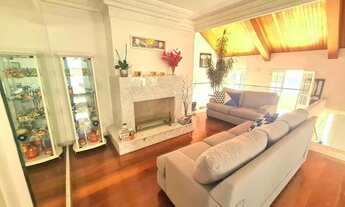 Imagem 4: Linda Casa com 4 Dormitórios , Área Gourmet Completa - Mobiliada!!!