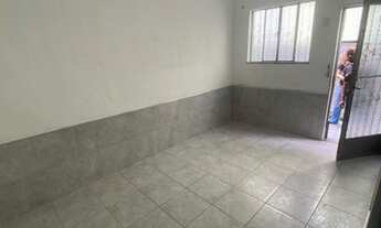 Imagem 5: Casa de vila no centro de Realengo