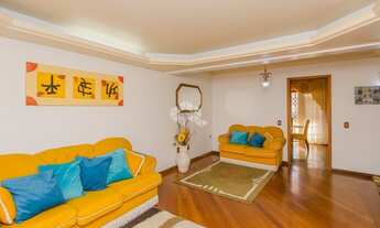 Imagem 4: Casa de 04 dormitórios, 264m² de área privativa, garagem, em terreno com dimensões de 10,0