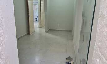 Imagem 6: Casa de frente com 2 quartos, 1 banheiro, Sala, Cozinha, área de serviço e garagem