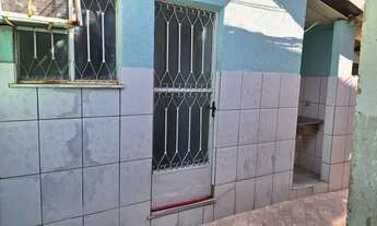 Imagem 4: Quitinete em vila familiar longe de comunidade ao lado Parque de Madureira