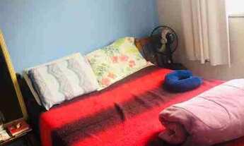 Imagem 3: Quarto mobiliado em apartamento para moça