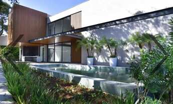 Imagem 2: Tamboré 10 - CASA NOVA DE ESQUINA MOBILIADA