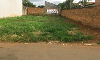 Imagem: Lote com 360m² no Setor Cristina, Trindade