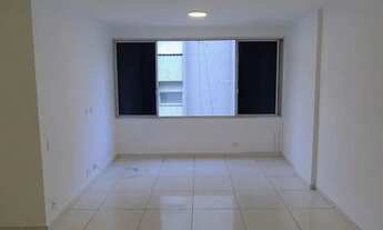 Imagem 2: Imóvel para aluguel com 101 metros quadrados com 3 quartos em Lagoa - Rio de Janeiro - RJ