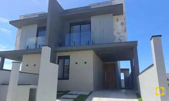 Imagem 2: Casa à venda Financiával 4 DORMITÓRIOS, sendo 3 suítes, no Jardim do Campeche em Florianóp