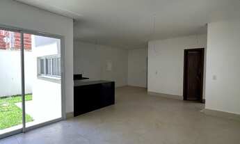 Imagem 3: Sobrado alto padrão em condomínio fechado