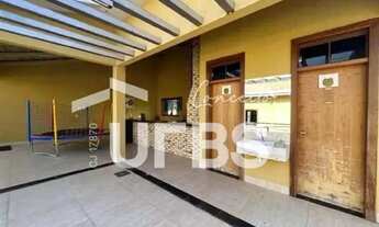 Imagem 6: Casa térrea à venda no Condomínio Águas da Serra- Hidrolândia frente para o lago de pesca