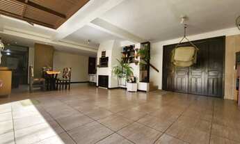 Imagem 5: CASA BAIRRO CAMOBI COM 4 DORMITÓRIOS, PISCINA E PÁTIO