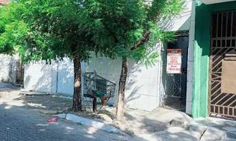 Imagem 2: Alugo casa de vila na rua José Bastos 4895, Couto Fernandes