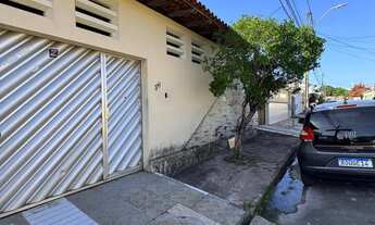 Imagem 3: Alugo casa de 3 quartos - subida - 2 ruas acima SMTT