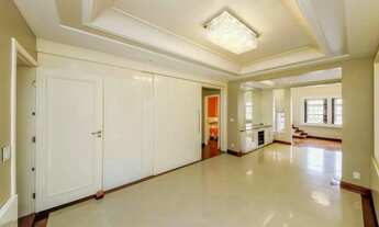 Imagem 5: Ampla casa com projeto assinado e localização privilegiada para venda